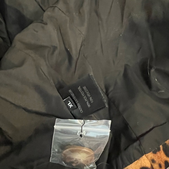 Charlotte Simone Edie Leopard Print Short Coat with Blue Cuffs - XL - NWOT - Picture 11 of 14